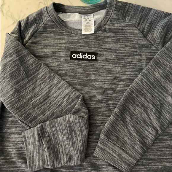 adidas Tops - Adidas crew neck sweatshirt sz L color space dye dark gray